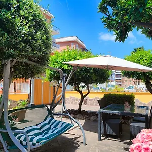 Non Ti Scordar Di Me - Granny's House , Rome Italy